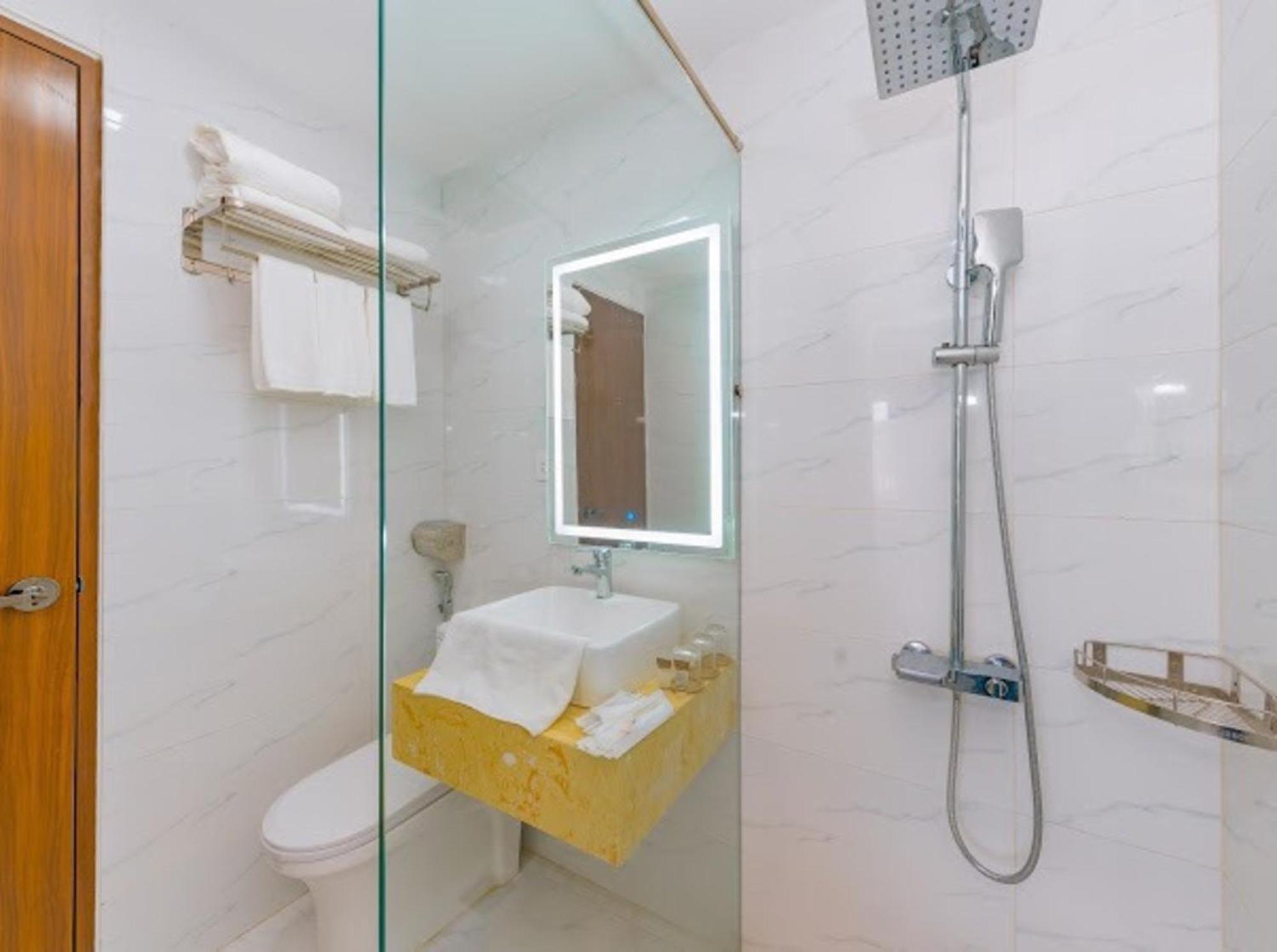 An Binh Tan Hotel ニャチャン エクステリア 写真